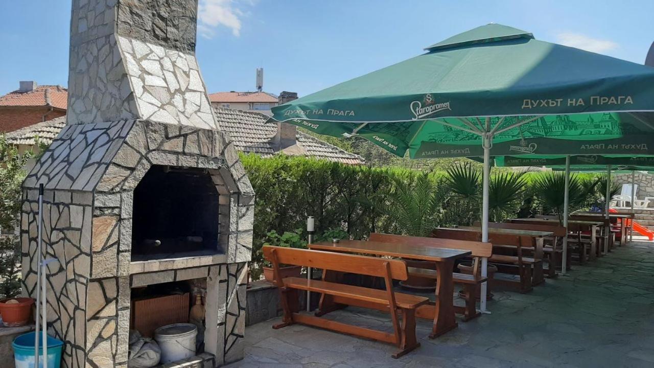 Family Hotel Favourite Obzor Esterno foto