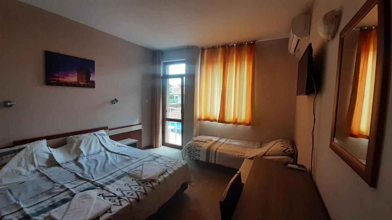 Family Hotel Favourite Obzor Esterno foto